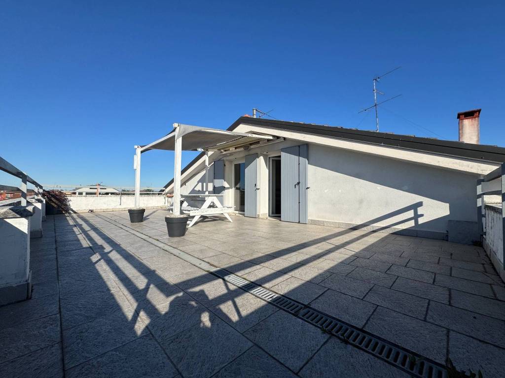 appartamento in vendita a Verona in zona Golosine