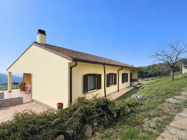 casa indipendente in vendita a Verona in zona Centro Storico