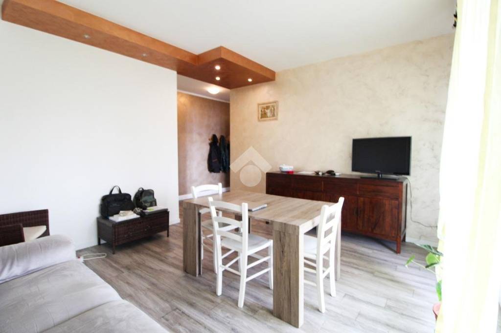 appartamento in vendita a Verona in zona Golosine