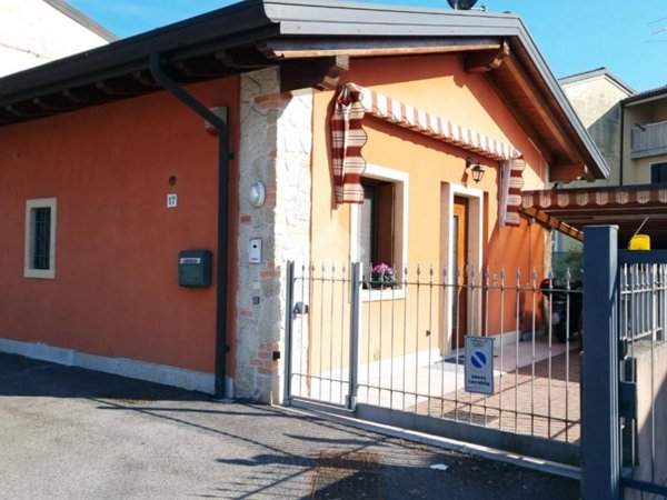 casa indipendente in vendita a Verona in zona San Massimo all'Adige