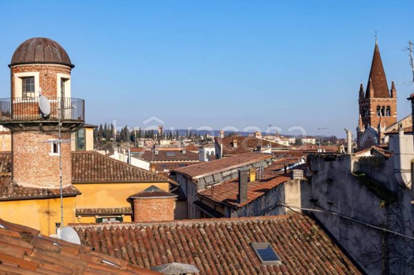 appartamento in vendita a Verona in zona Centro Storico