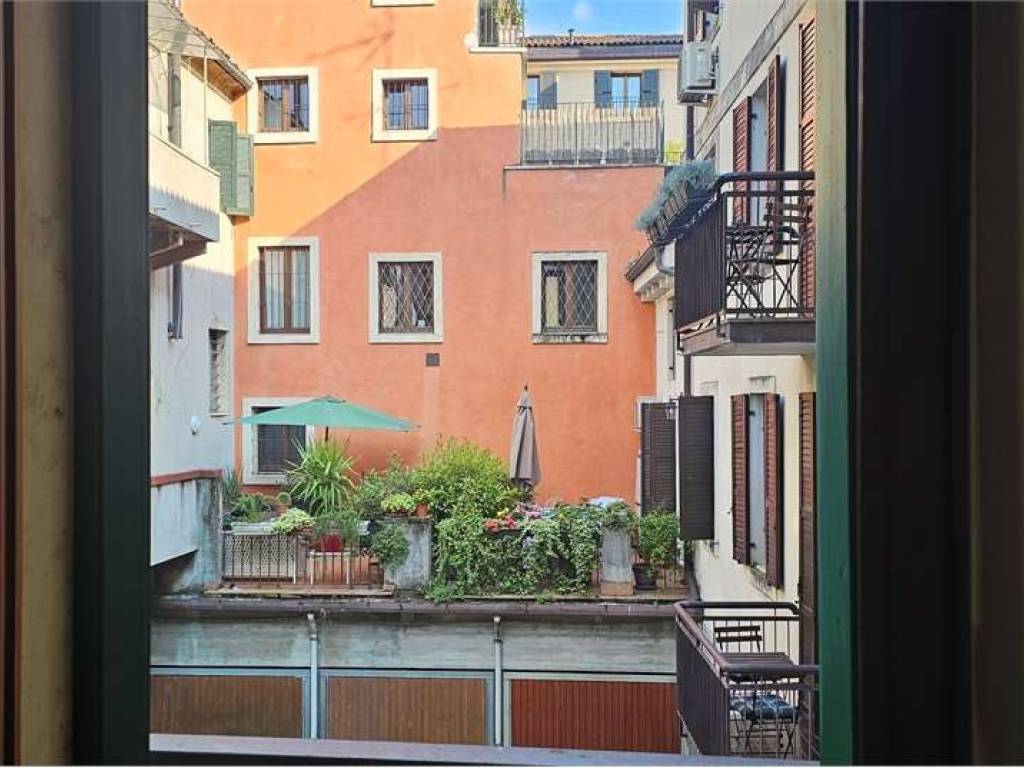 appartamento in vendita a Verona in zona Centro Storico