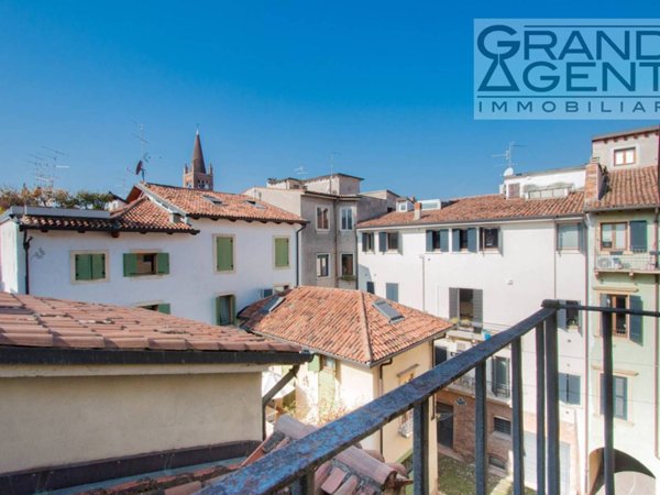 appartamento in vendita a Verona in zona Centro Storico