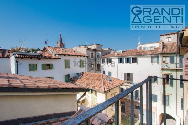 appartamento in vendita a Verona in zona Centro Storico