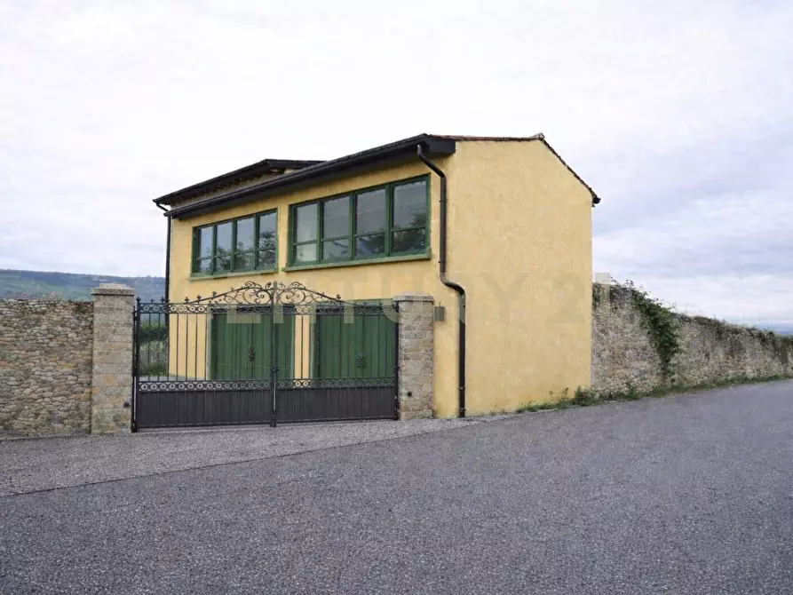 casa indipendente in vendita a Verona in zona Centro Storico