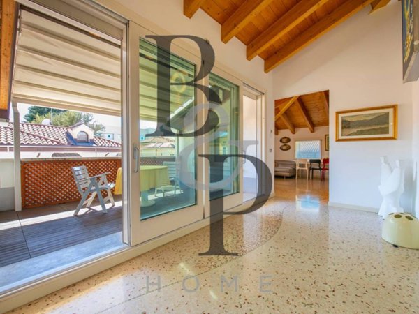 appartamento in vendita a Verona in zona Centro Storico