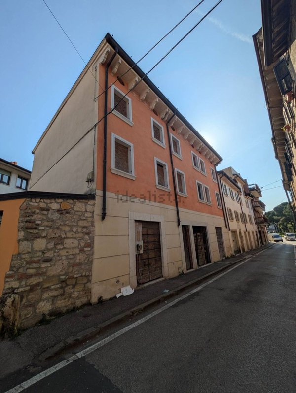 appartamento in vendita a Verona