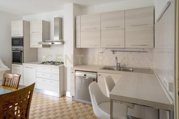 appartamento in vendita a Verona in zona Saval