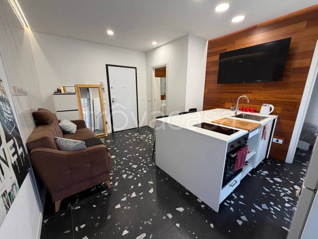 appartamento in vendita a Verona in zona Santa Lucia