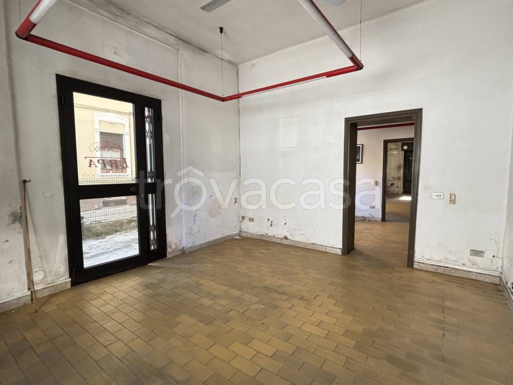 negozio in vendita a Verona in zona Centro Storico
