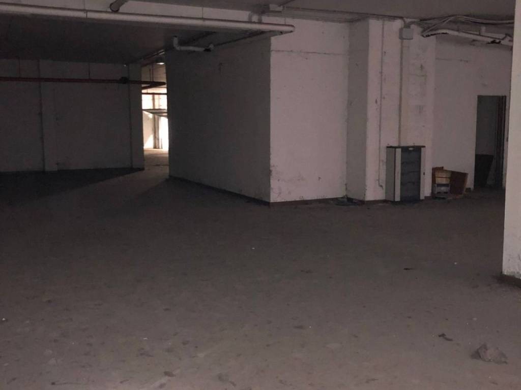 negozio in vendita a Verona in zona Golosine