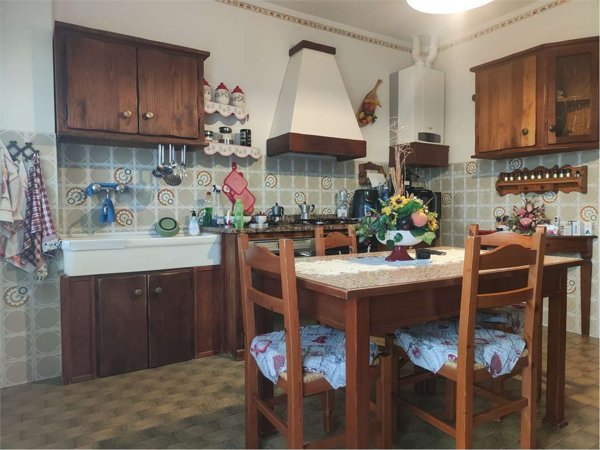 appartamento in vendita a Verona in zona Cadidavid