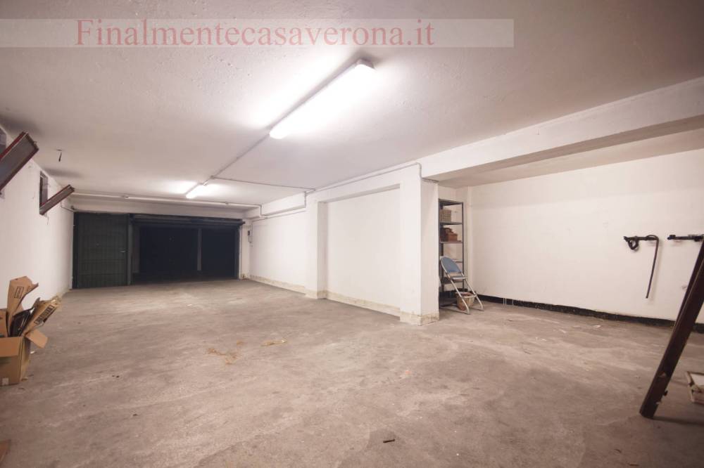 locale di sgombero in vendita a Verona