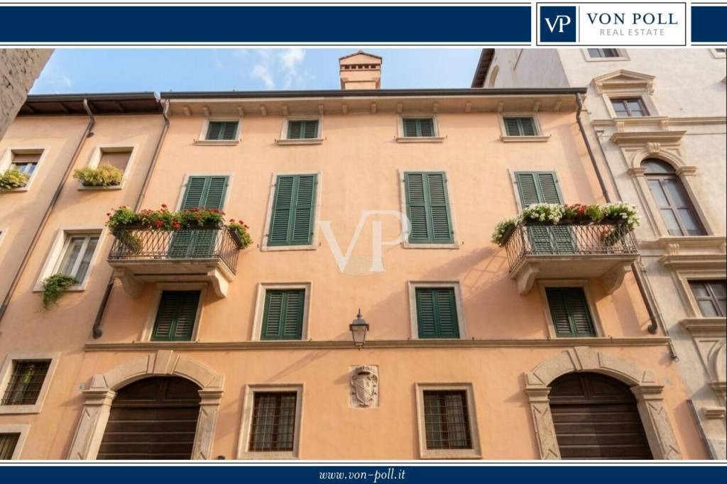 casa indipendente in vendita a Verona in zona Centro Storico