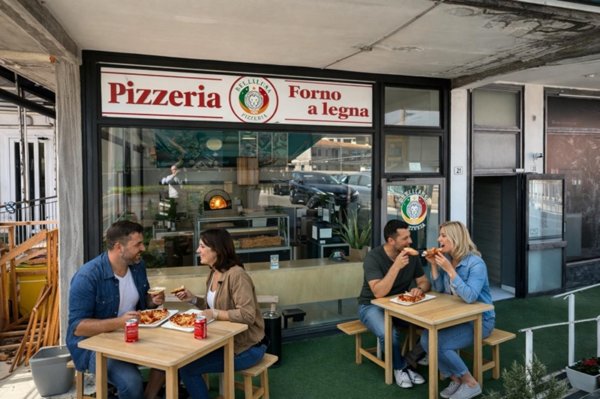 locale commerciale in vendita a Verona in zona San Massimo all'Adige