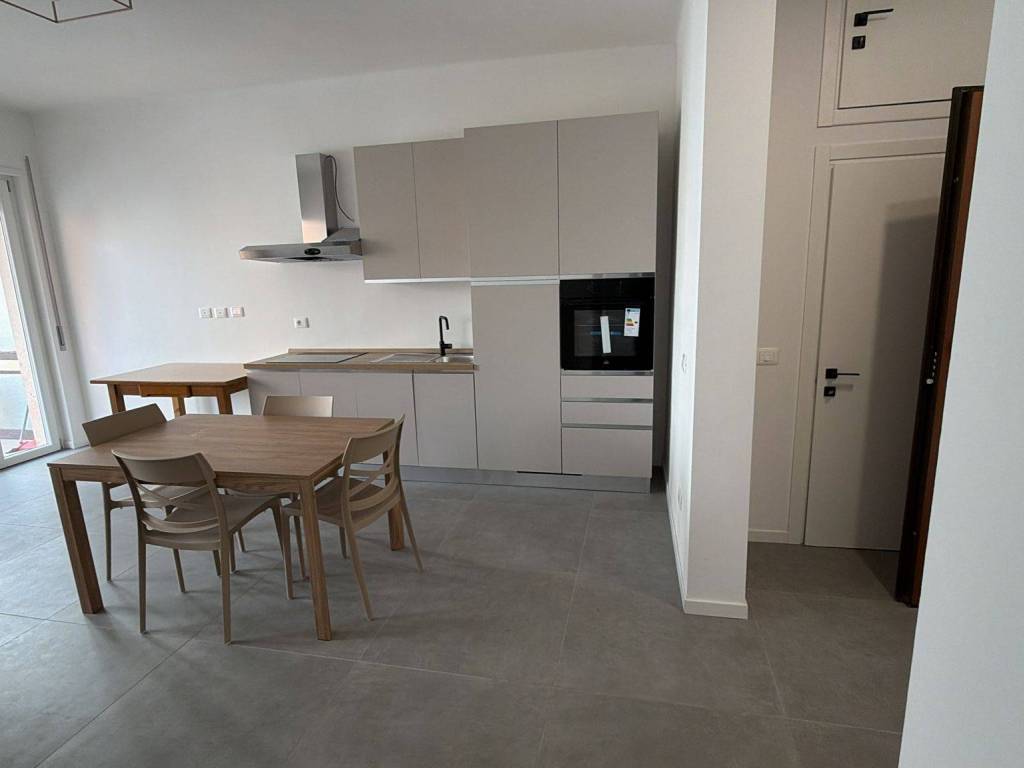 appartamento in vendita a Verona in zona Borgo Roma