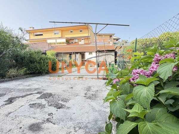 casa indipendente in vendita a Verona in zona San Michele Extra