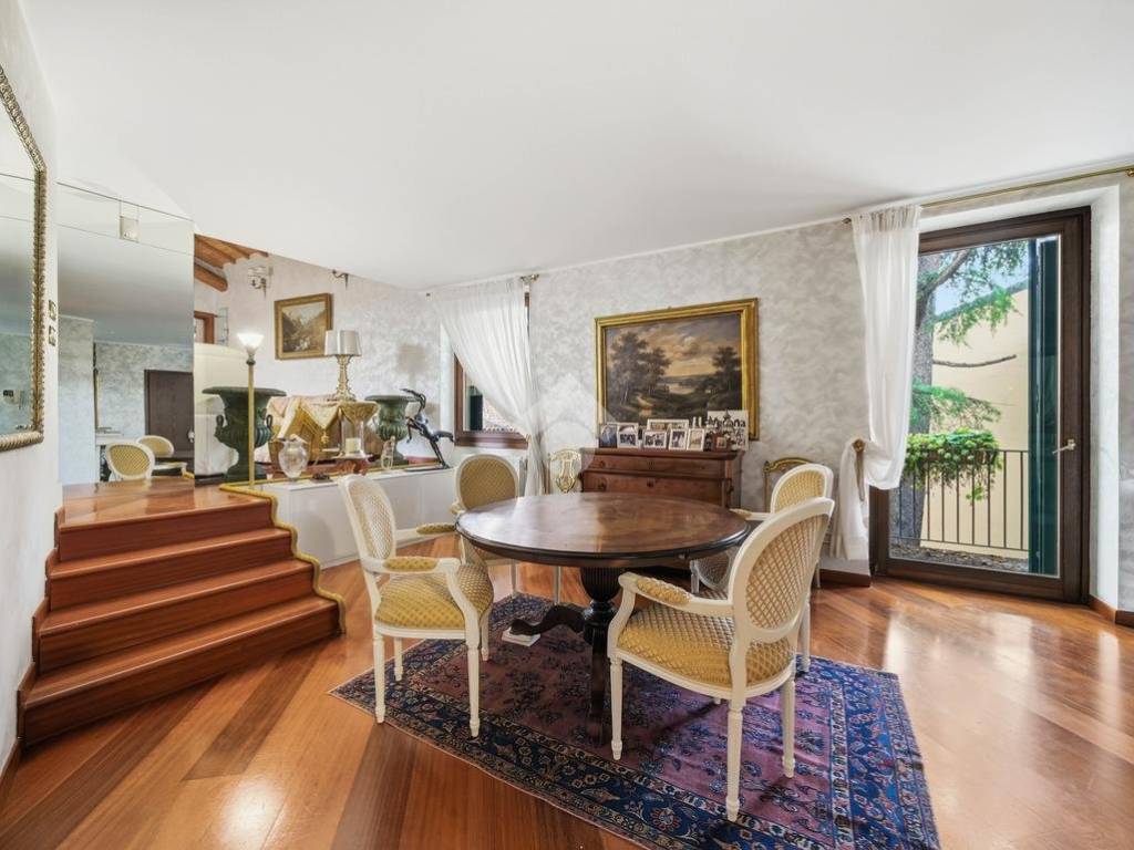 appartamento in vendita a Verona in zona Centro Storico