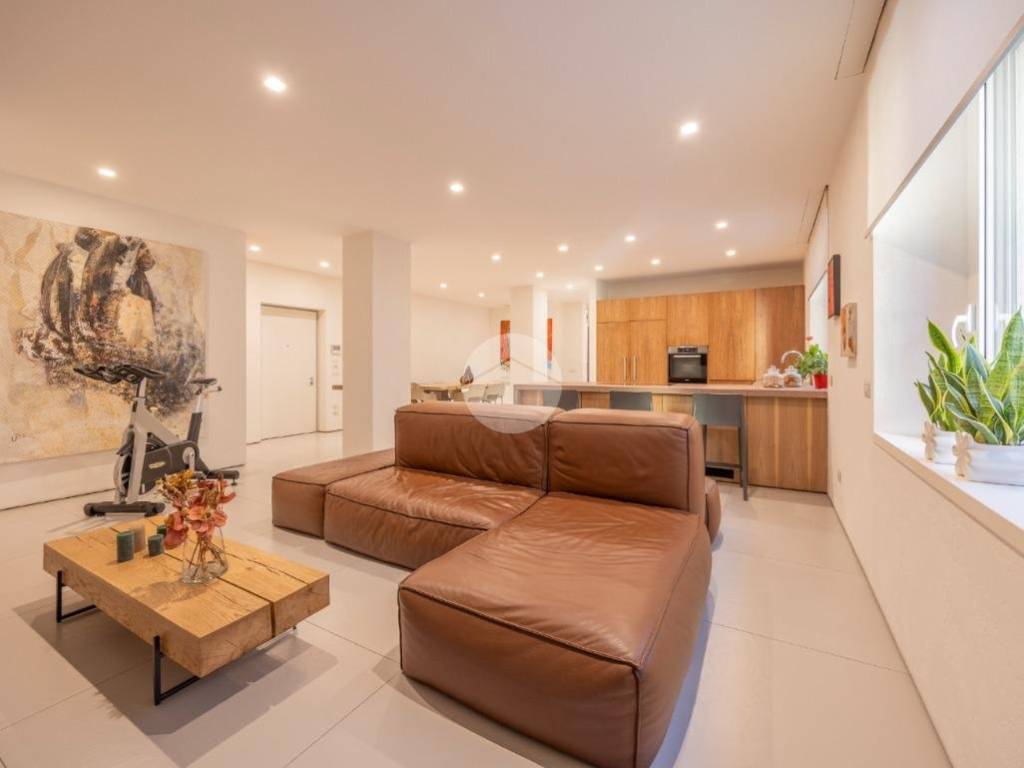 appartamento in vendita a Verona in zona Centro Storico