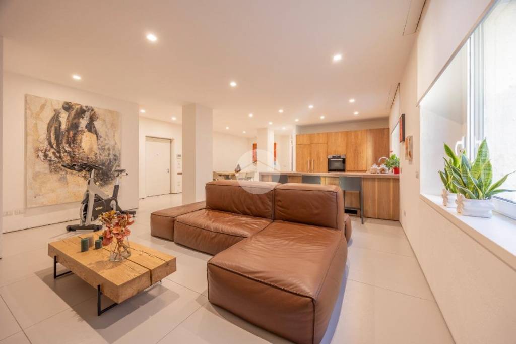 appartamento in vendita a Verona in zona Centro Storico