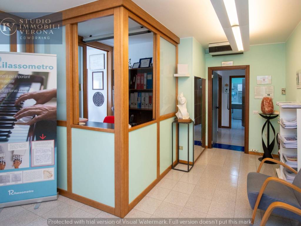 ufficio in vendita a Verona in zona Borgo Roma