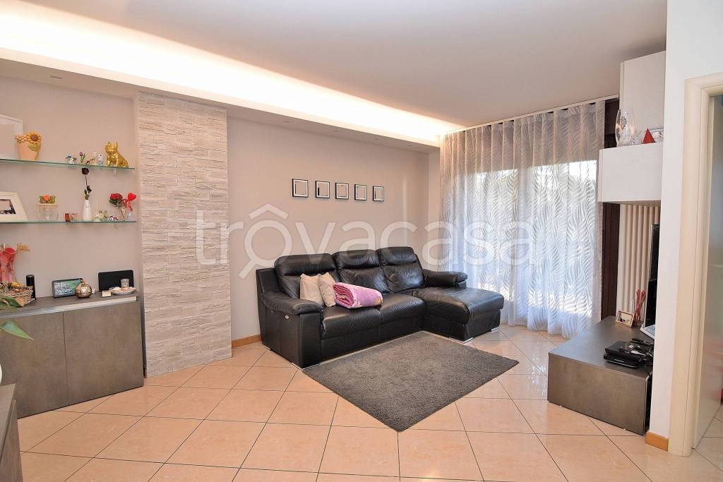 appartamento in vendita a Verona in zona Musicisti / Santa Croce