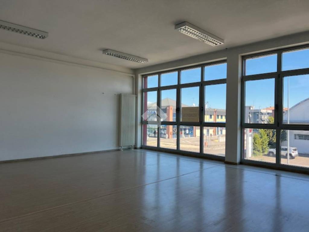 appartamento in vendita a Verona in zona Borgo Roma