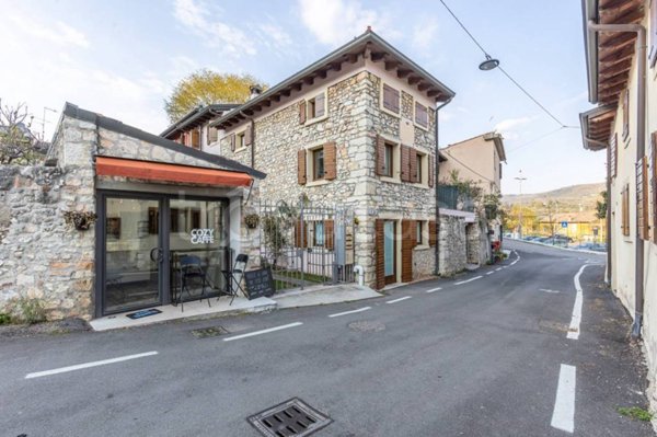 casa indipendente in vendita a Verona in zona Quinto di Valpantena