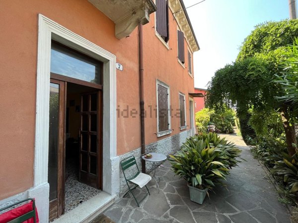 casa indipendente in vendita a Verona