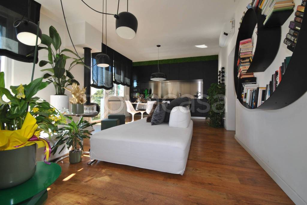 appartamento in vendita a Verona in zona Golosine