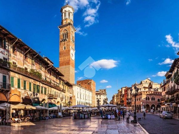negozio in vendita a Verona in zona Centro Storico