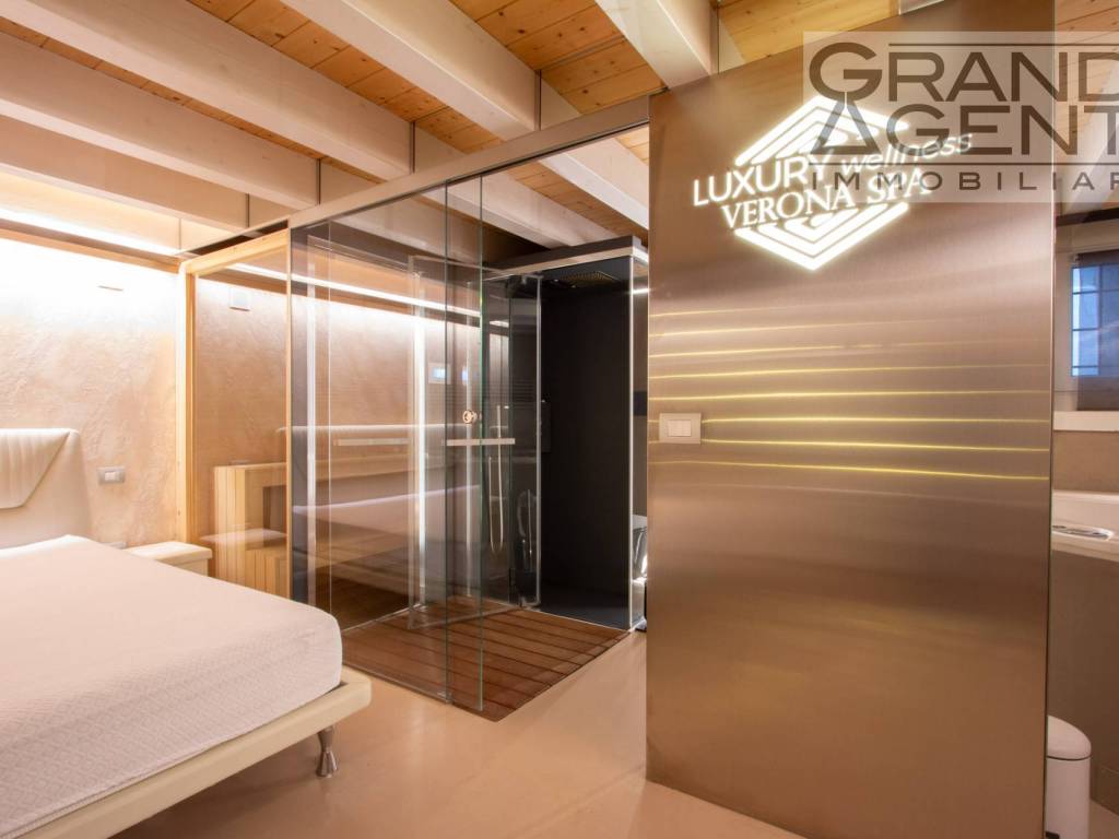 appartamento in vendita a Verona in zona Centro Storico