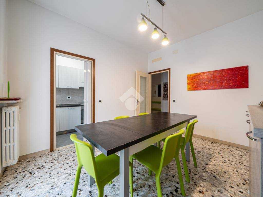 appartamento in vendita a Verona in zona Borgo Roma