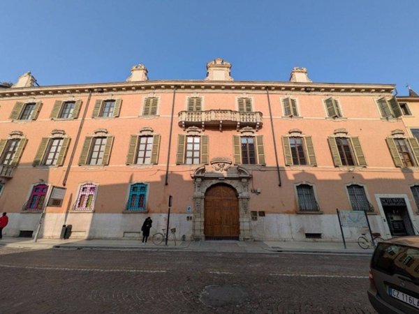 appartamento in vendita a Verona in zona Centro Storico