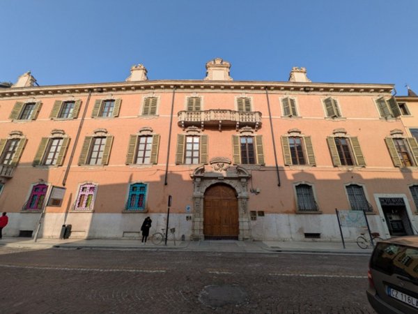 appartamento in vendita a Verona in zona Centro Storico