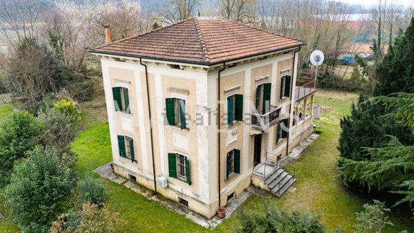 casa indipendente in vendita a Verona
