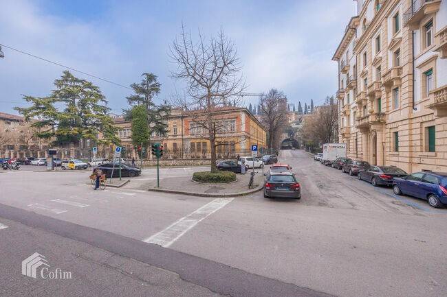 appartamento in vendita a Verona in zona Veronetta