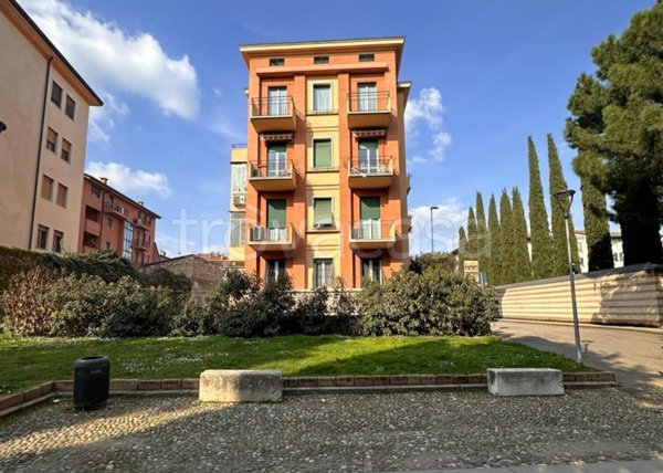 appartamento in vendita a Verona in zona Cittadella