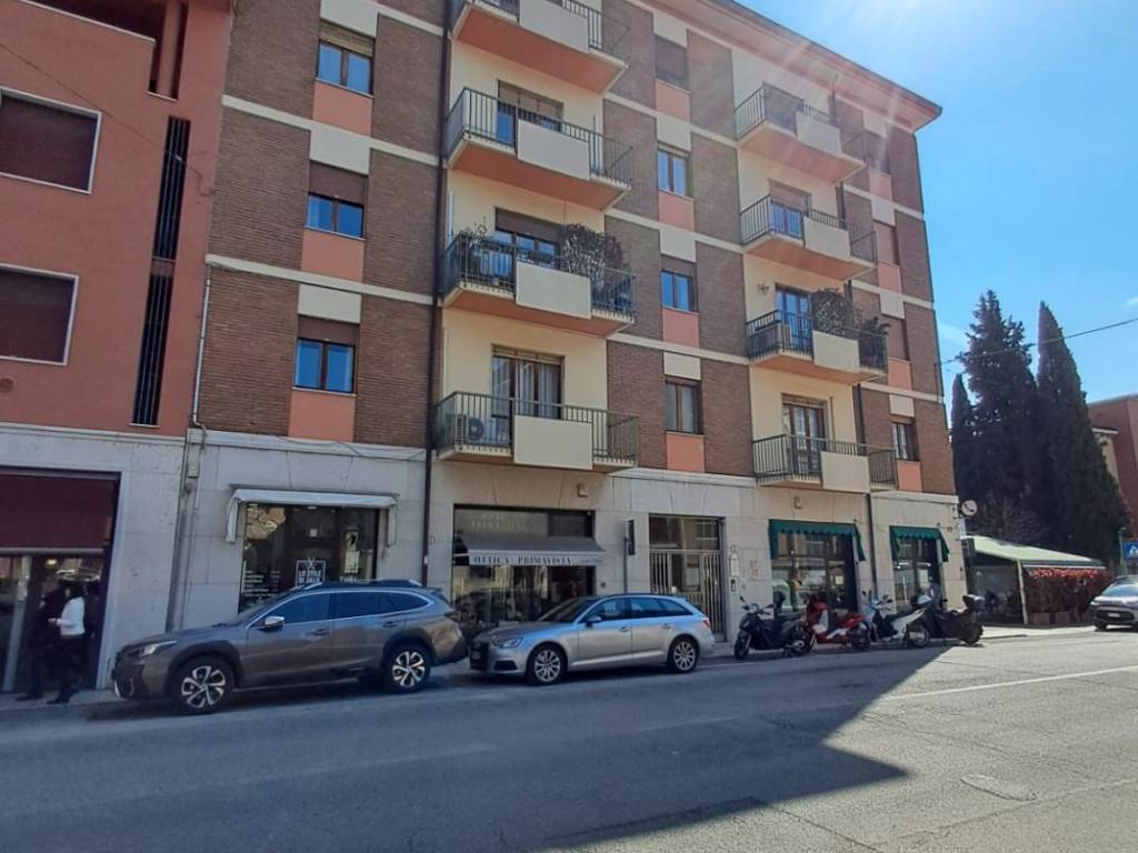appartamento in vendita a Verona in zona Centro Storico