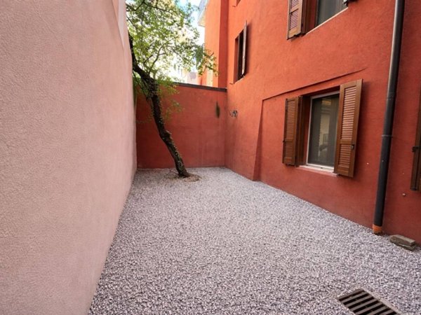 negozio in vendita a Verona in zona Centro Storico