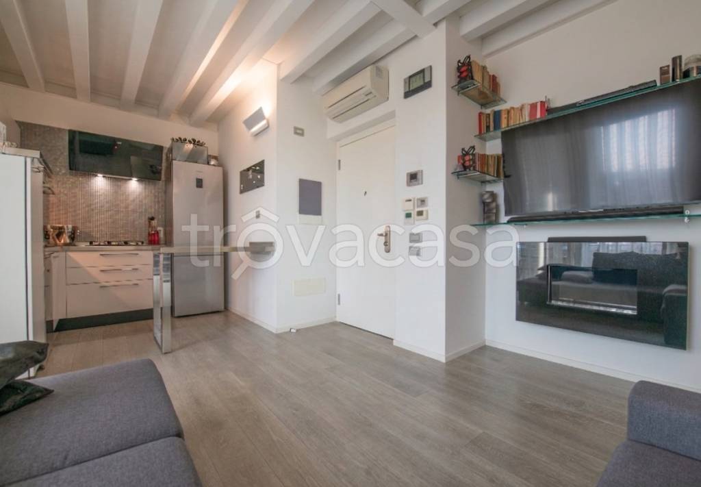 appartamento in vendita a Verona in zona San Zeno