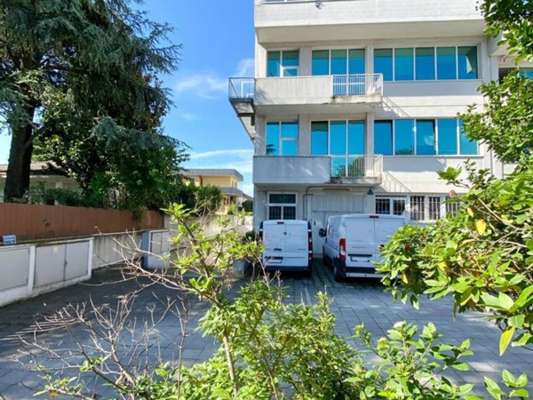 ufficio in vendita a Verona in zona Santa Lucia