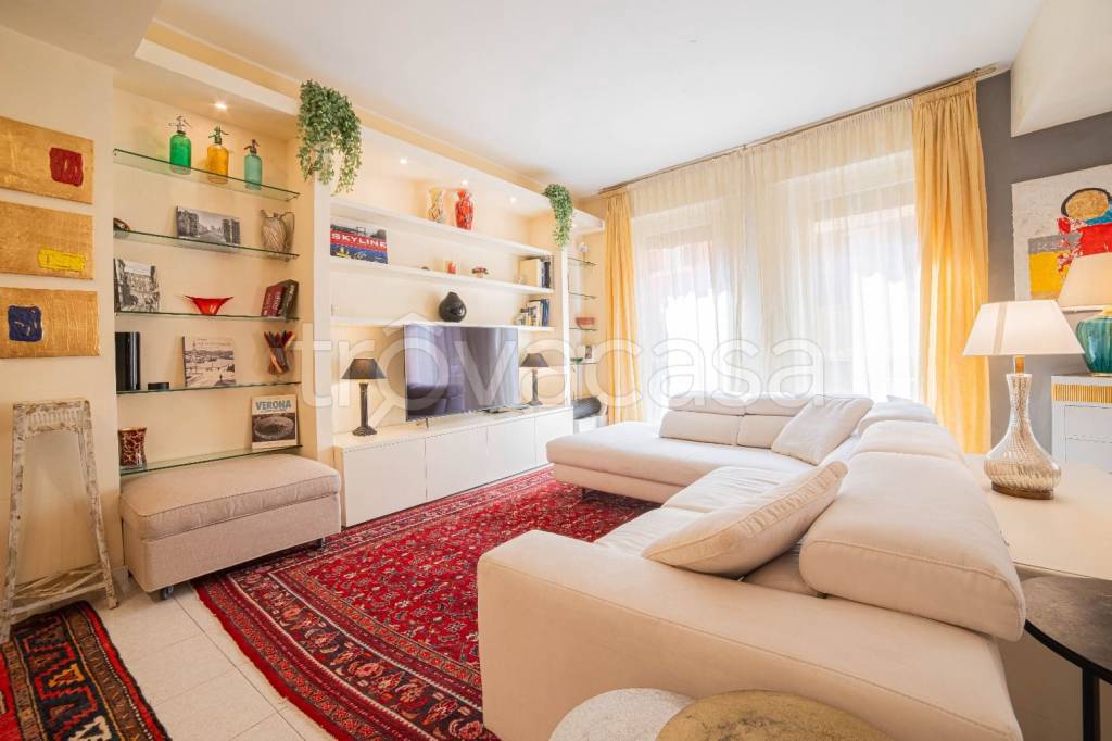 appartamento in vendita a Verona in zona Cittadella