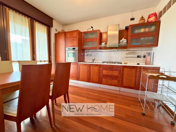 appartamento in vendita a Verona in zona Borgo Roma