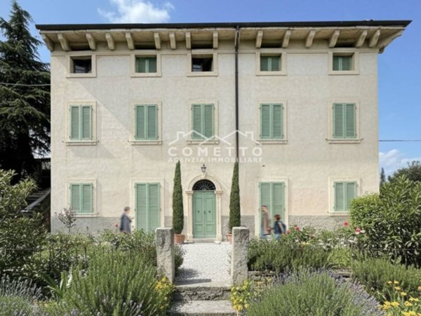 intera palazzina in vendita a Verona in zona Centro Storico