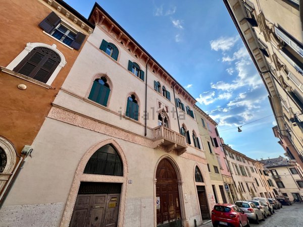 appartamento in vendita a Verona in zona Veronetta