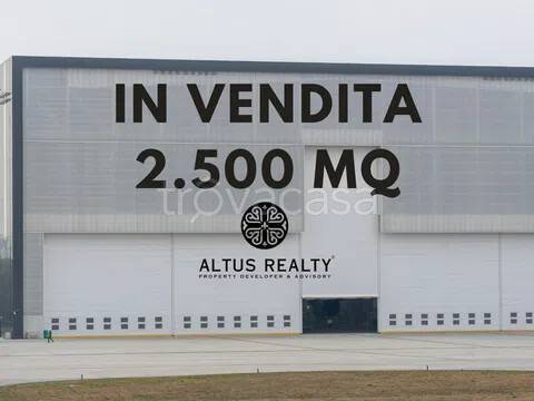 capannone in vendita a Verona in zona Borgo Roma