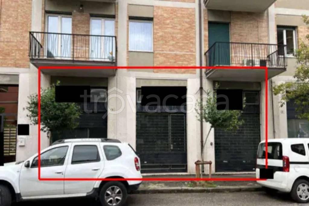 negozio in vendita a Verona in zona Borgo Trento