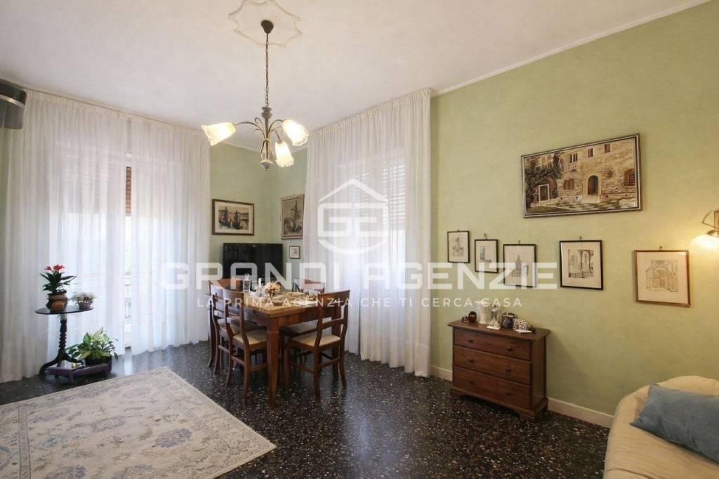 appartamento in vendita a Verona in zona Saval