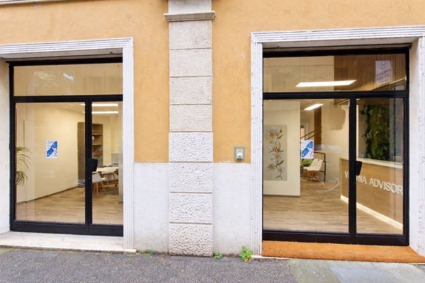 locale commerciale in vendita a Verona